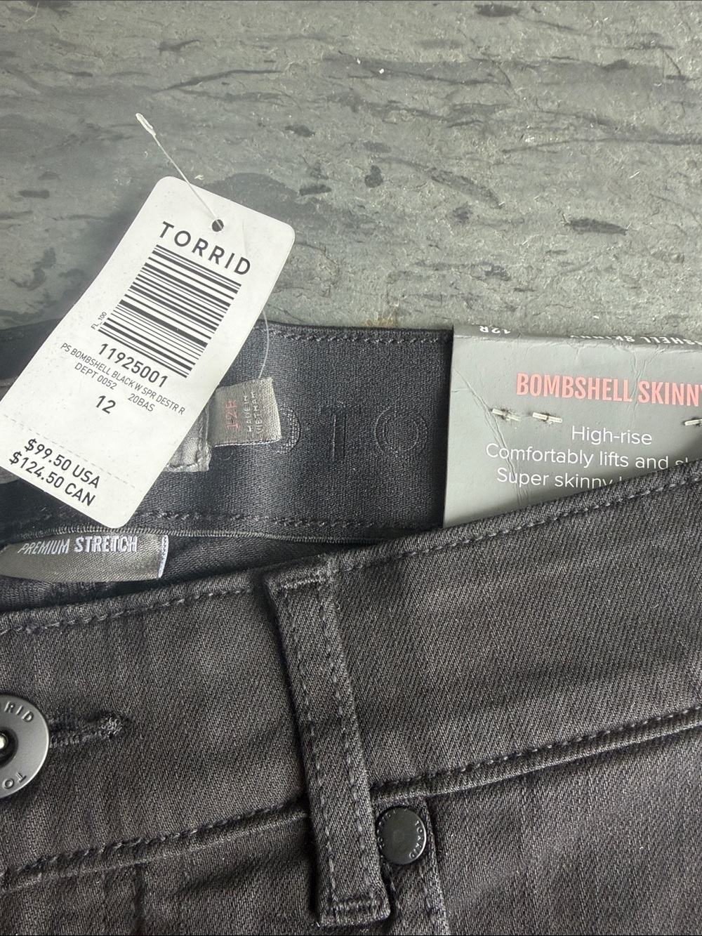 Torrid Bombshell Skinny High Waist Jeans in black - Picture 5 of 6